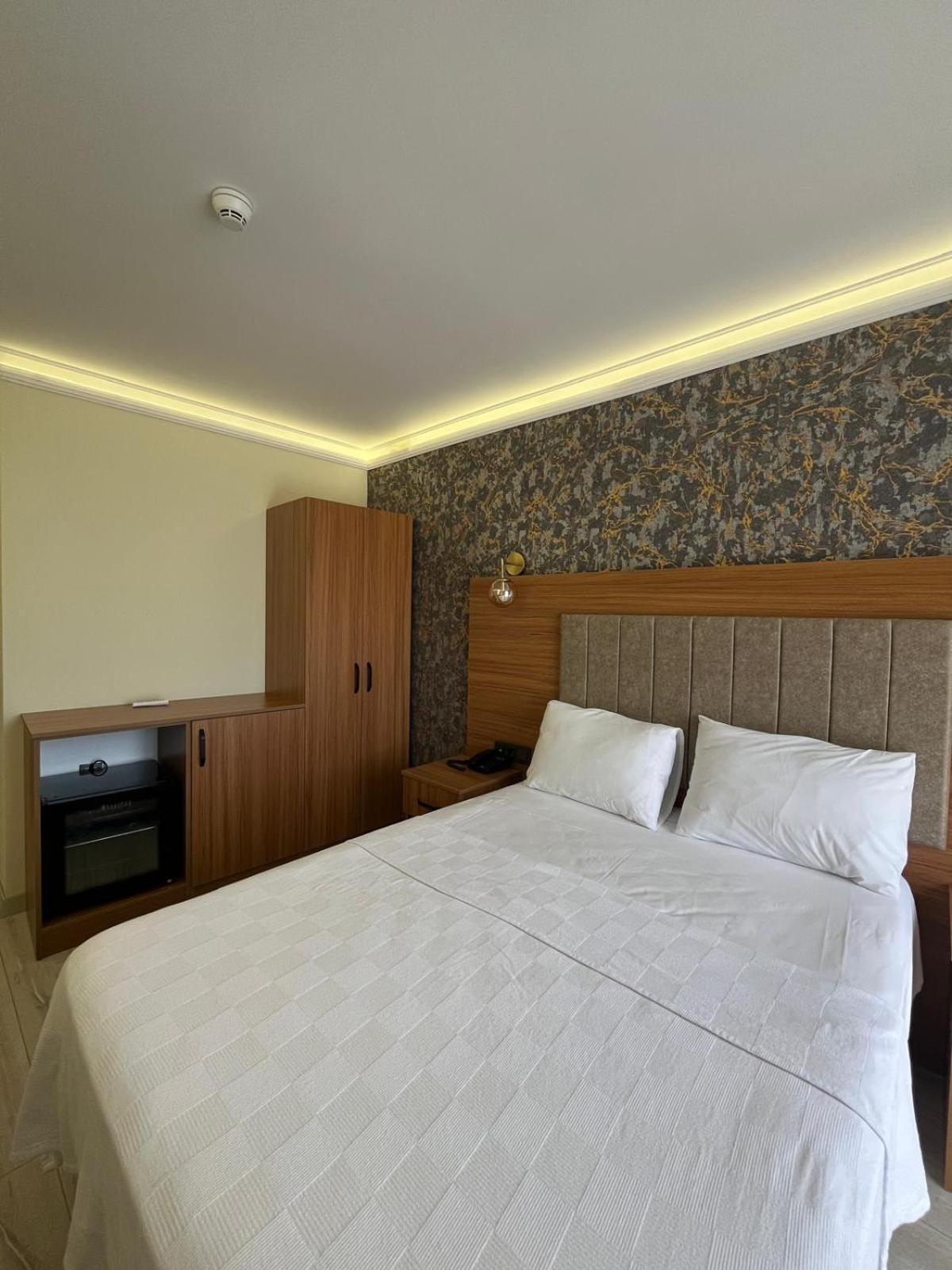 Golden Lux Hotel Antalya Buitenkant foto